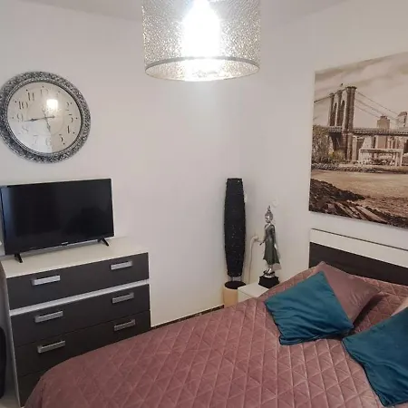 Apartment Jakub De Lux