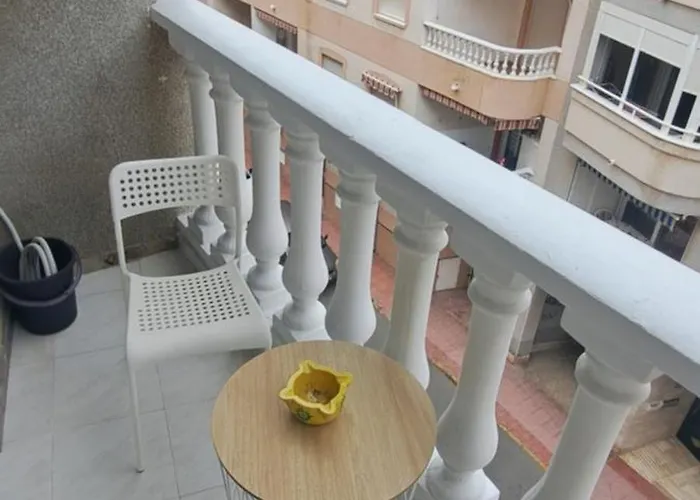 Jakub De Lux Daire Torrevieja