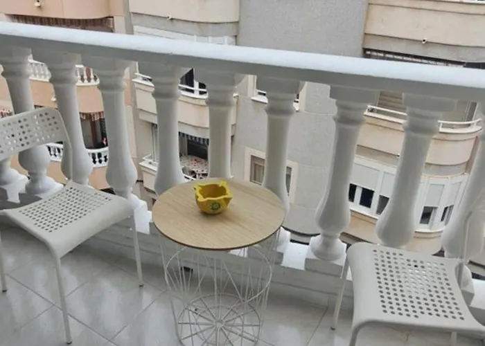 Jakub De Lux تورّيفيِخا